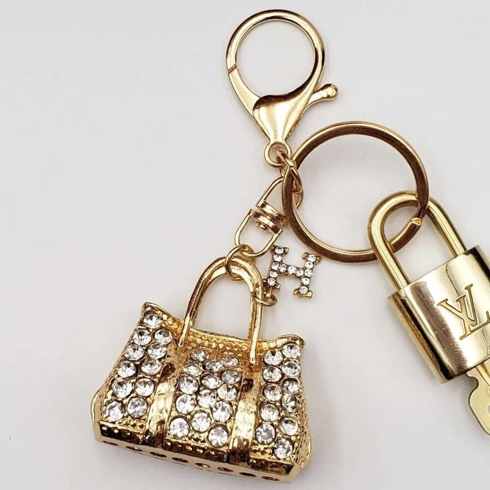 Authetnic Louis Vuitton Lock & Key w/ unbranded Rhinestone Bag Keycharm 010526 - Picture 5 of 8